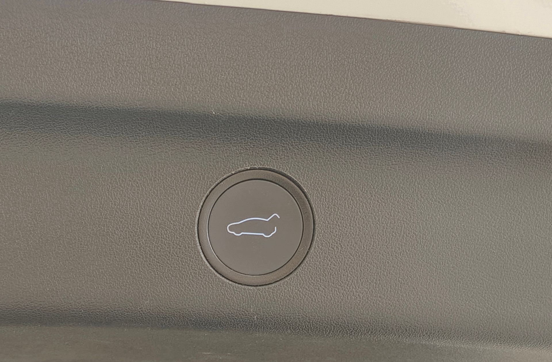 Tesla Model Y Tracción Trasera RWD - foto 26