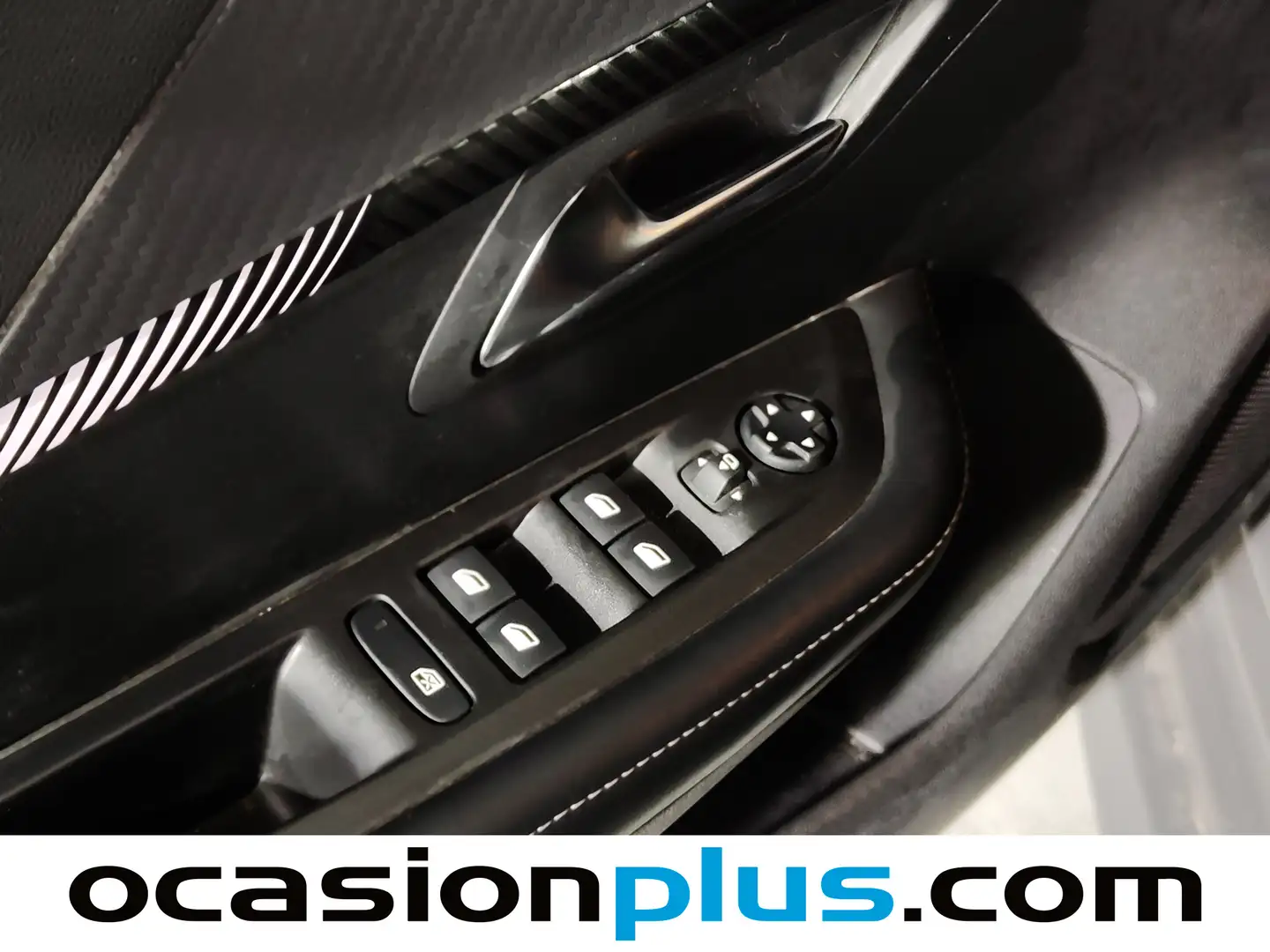 Foto Peugeot 208 Peugeot 208 PureTech 100 Allure (100 CV)