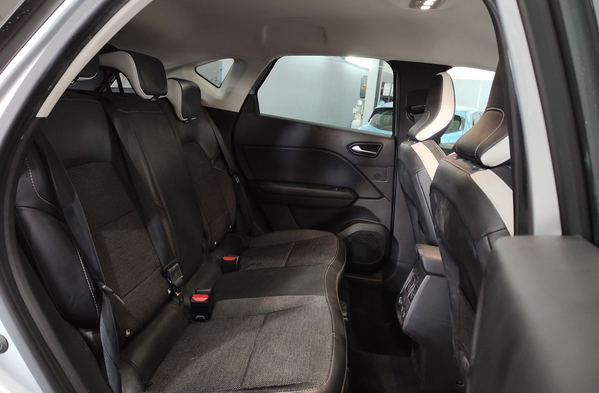 Renault Captur Techno TCe - foto 18