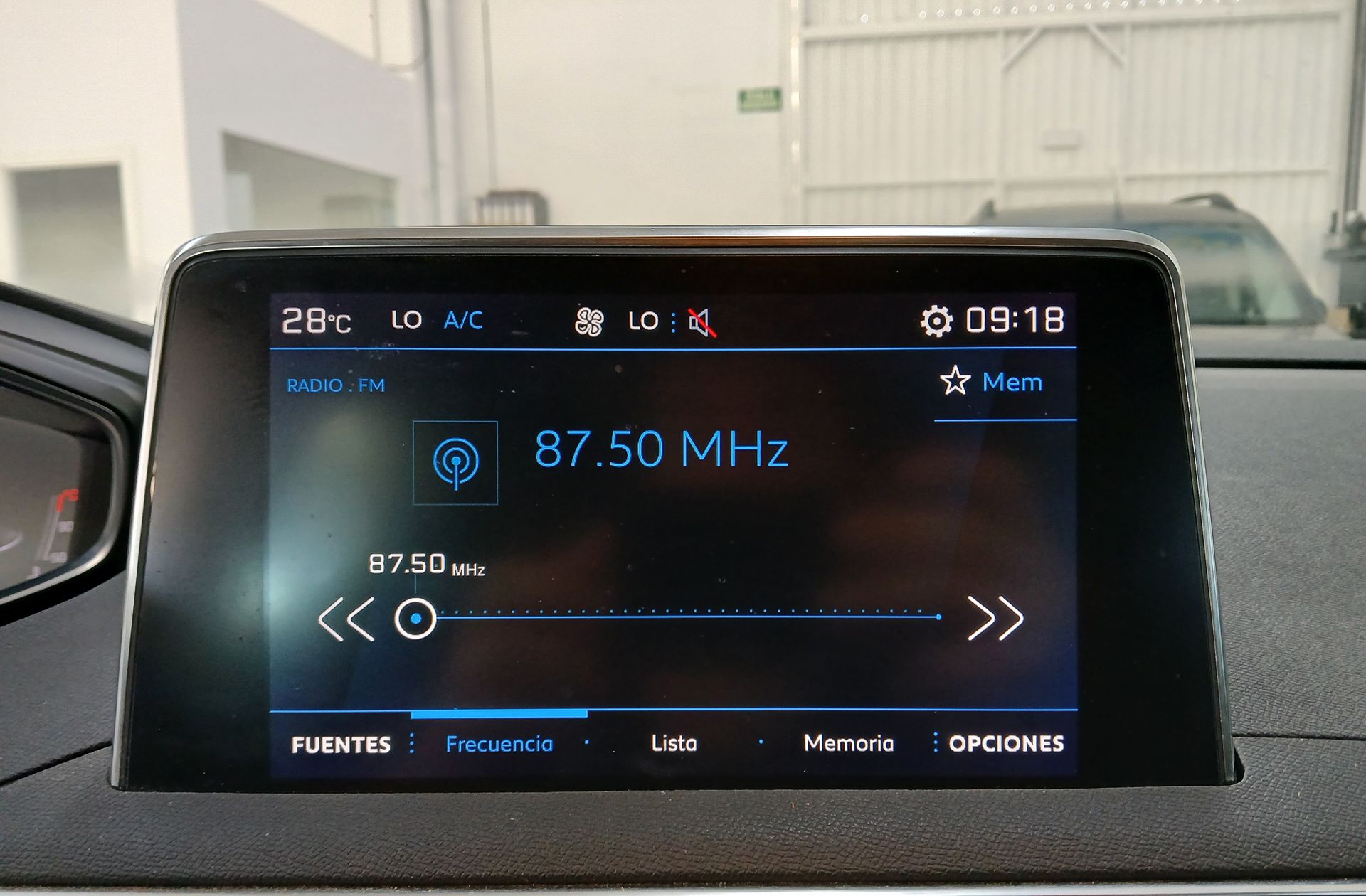Peugeot 3008 BlueHDi 130 Active Pack - foto 34