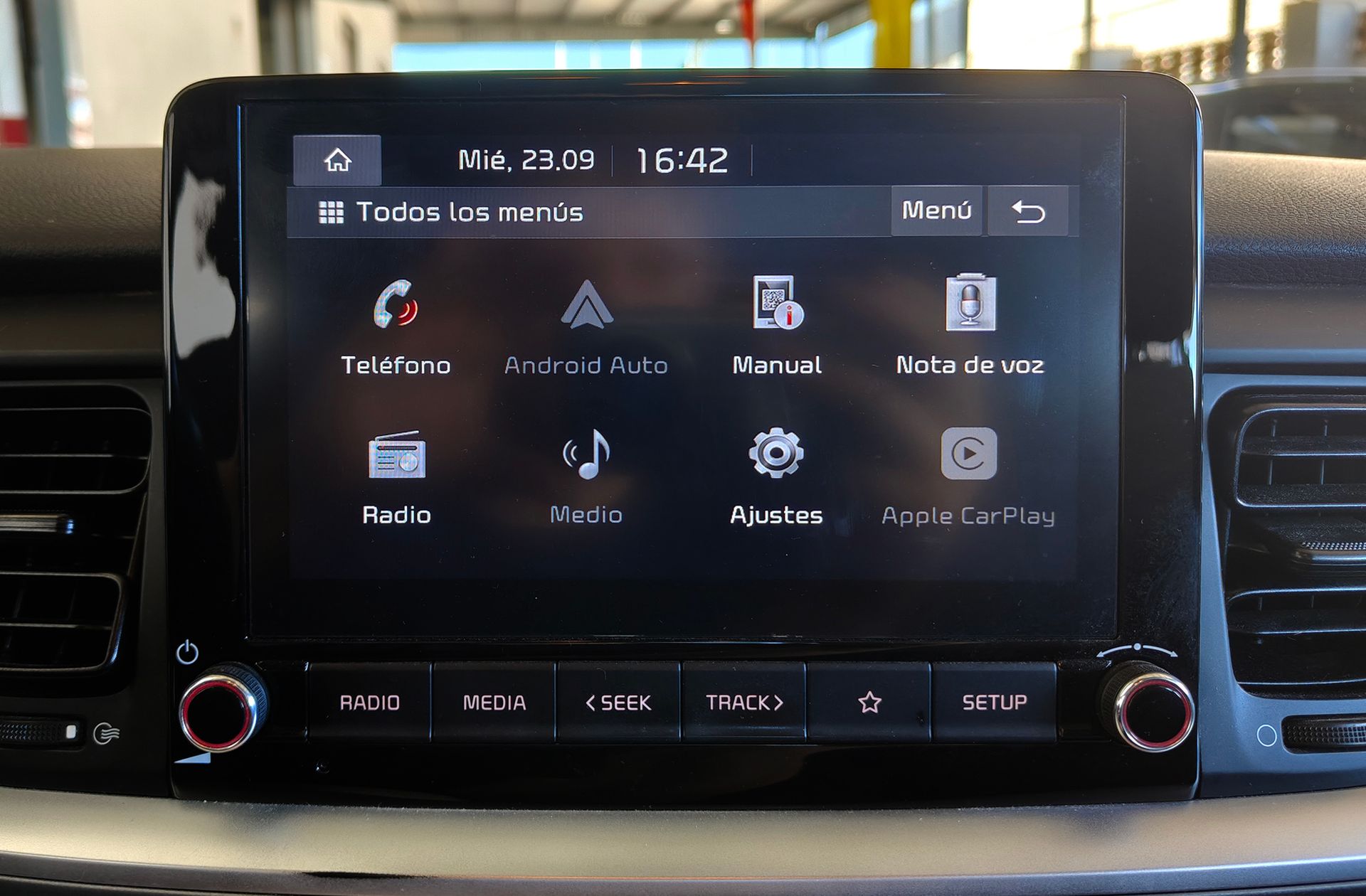 Kia Stonic 1.0 T-GDi MHEV iMT Concept - foto 30