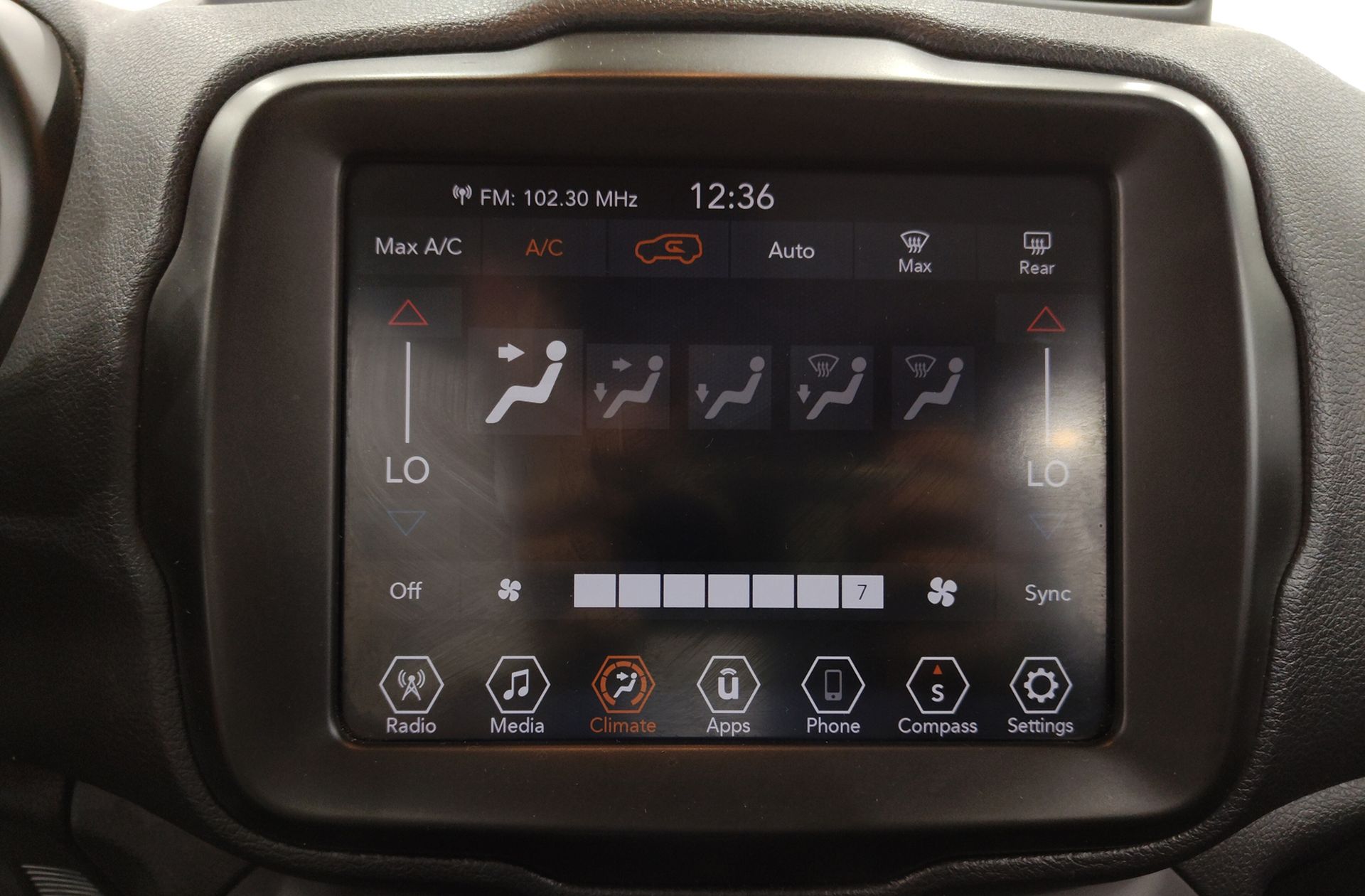 Jeep Renegade 1.0G Limited 4x2 - foto 24
