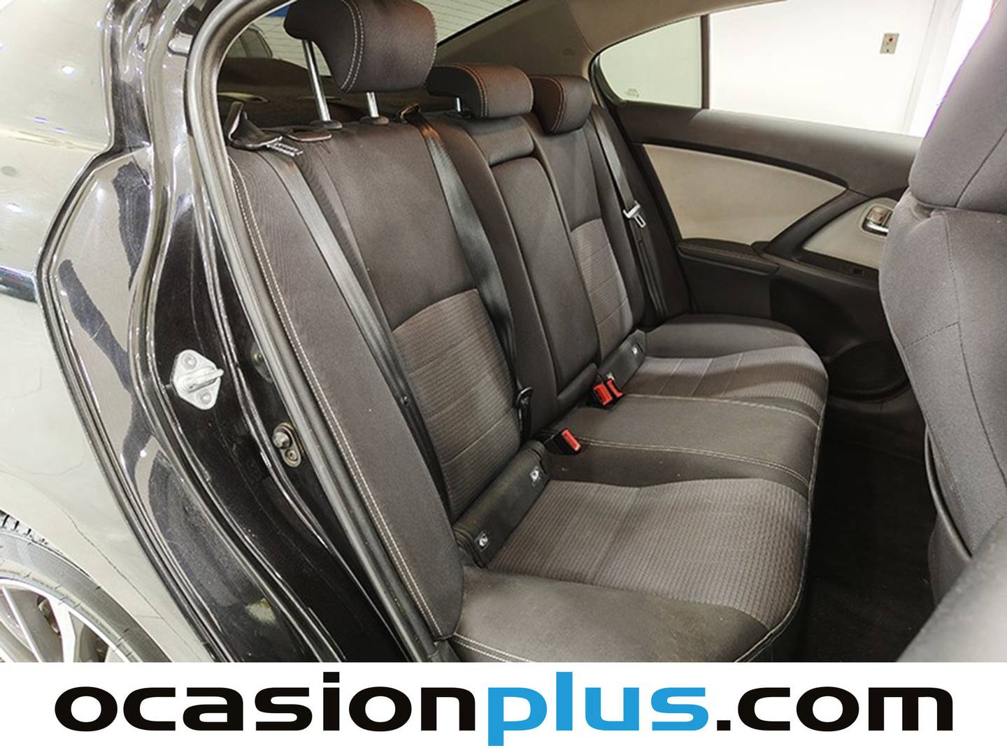 Foto Toyota Avensis Toyota Avensis 150D Advance (143 CV)