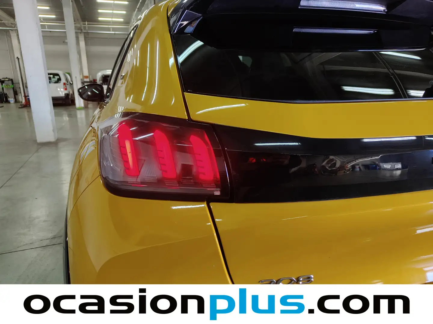 Foto Peugeot 208 Peugeot 208 BlueHDi 100 GT (100 CV)