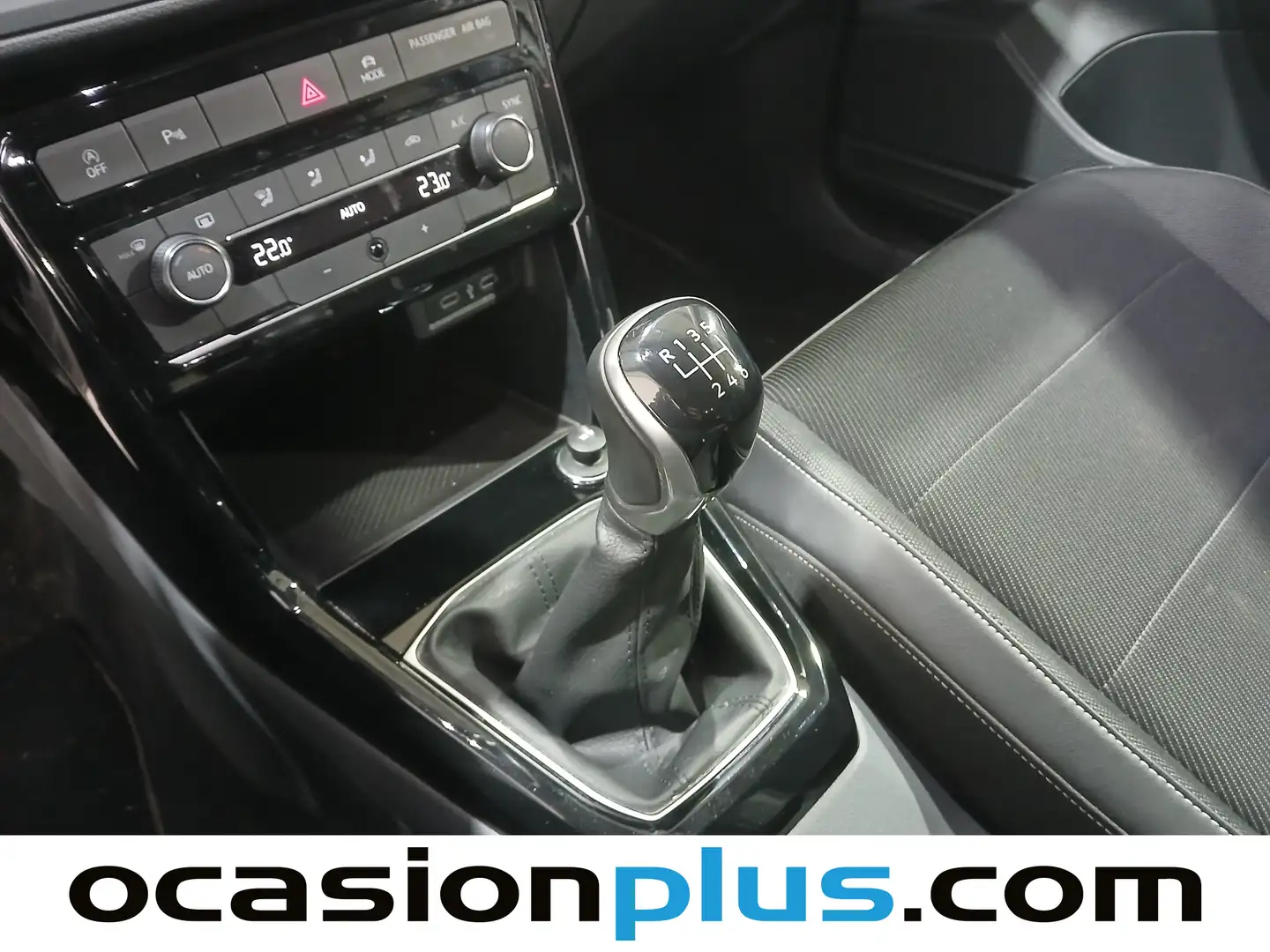 Foto Volkswagen T-Cross Volkswagen T-Cross Sport 1.0 TSI (110 CV)