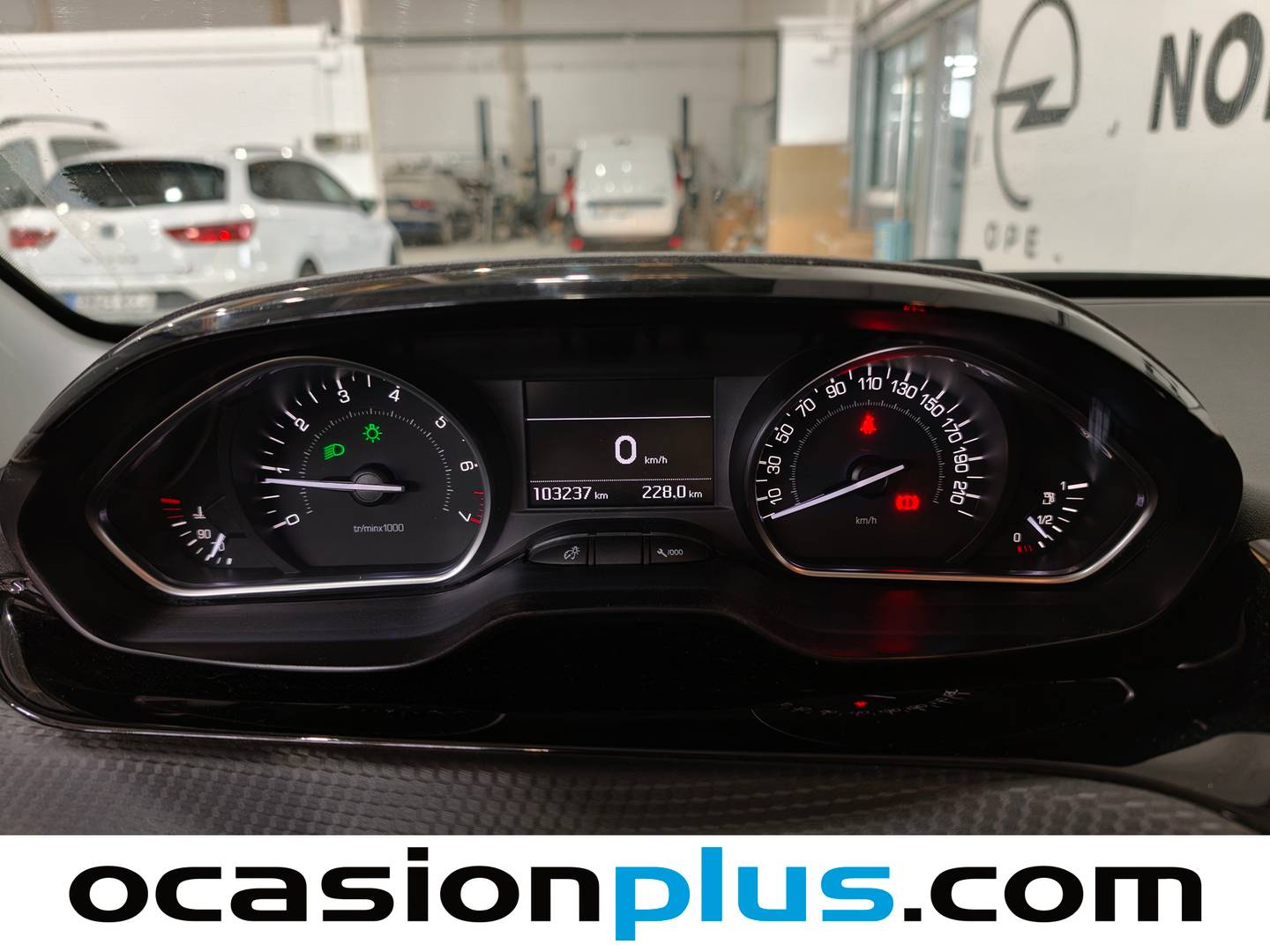 Peugeot 2008 Peugeot 2008 VTI 82 Active (82 CV) 2015