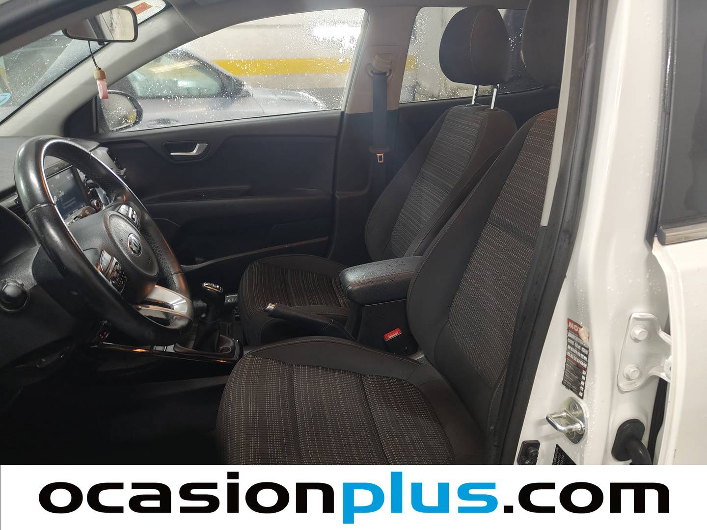 Foto asientos delanteros KIA Stonic KIA Stonic 1.6 CRDi VGT Drive (136 CV)
