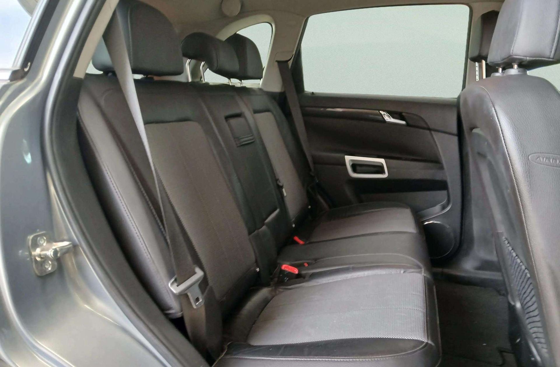 Opel Antara 2.2 CDTI Selective 4x2 - foto 16