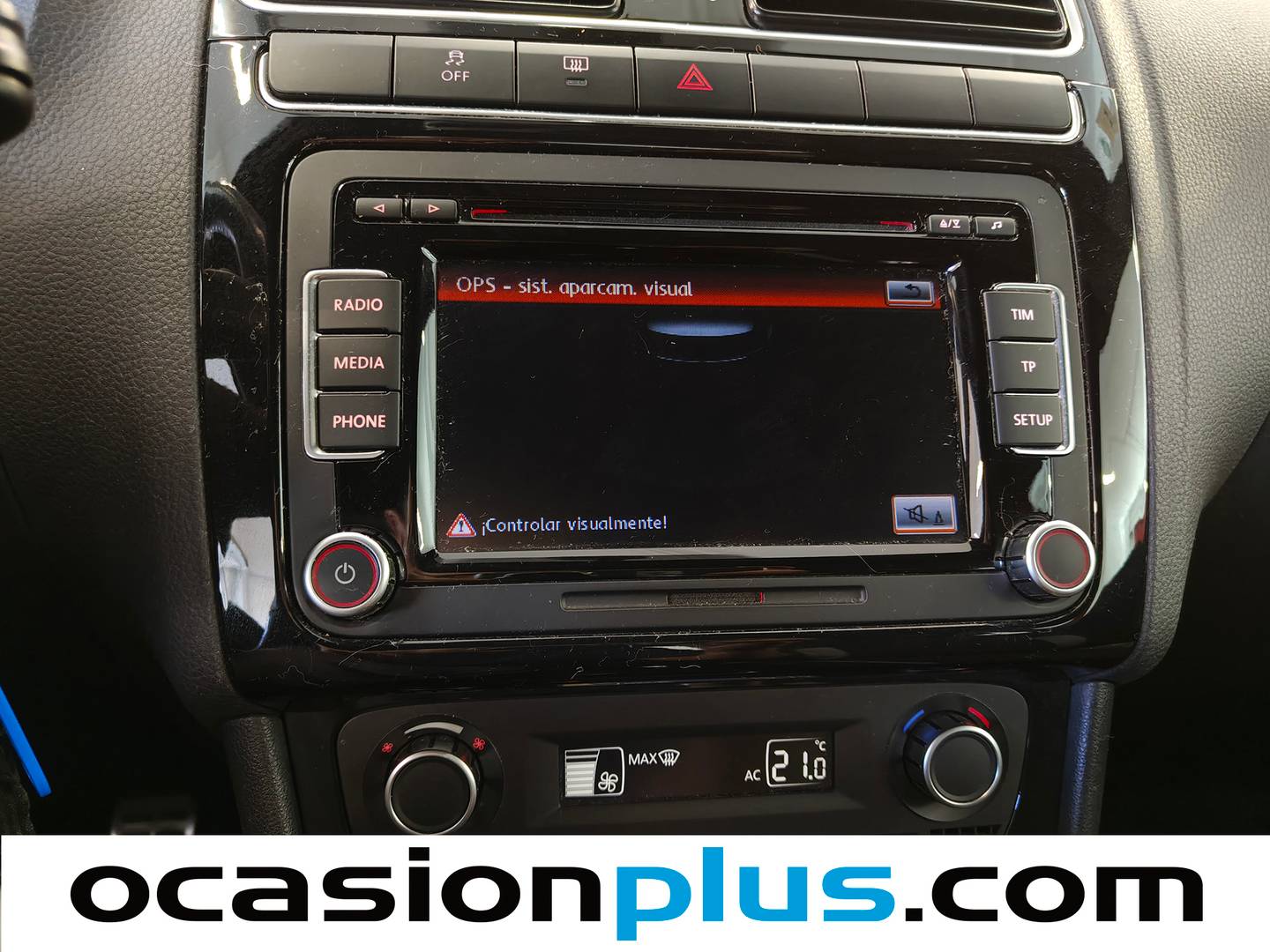 Foto asientos delanteros Volkswagen Polo Volkswagen Polo Sport by R-Line 1.6 TDI (105 CV)