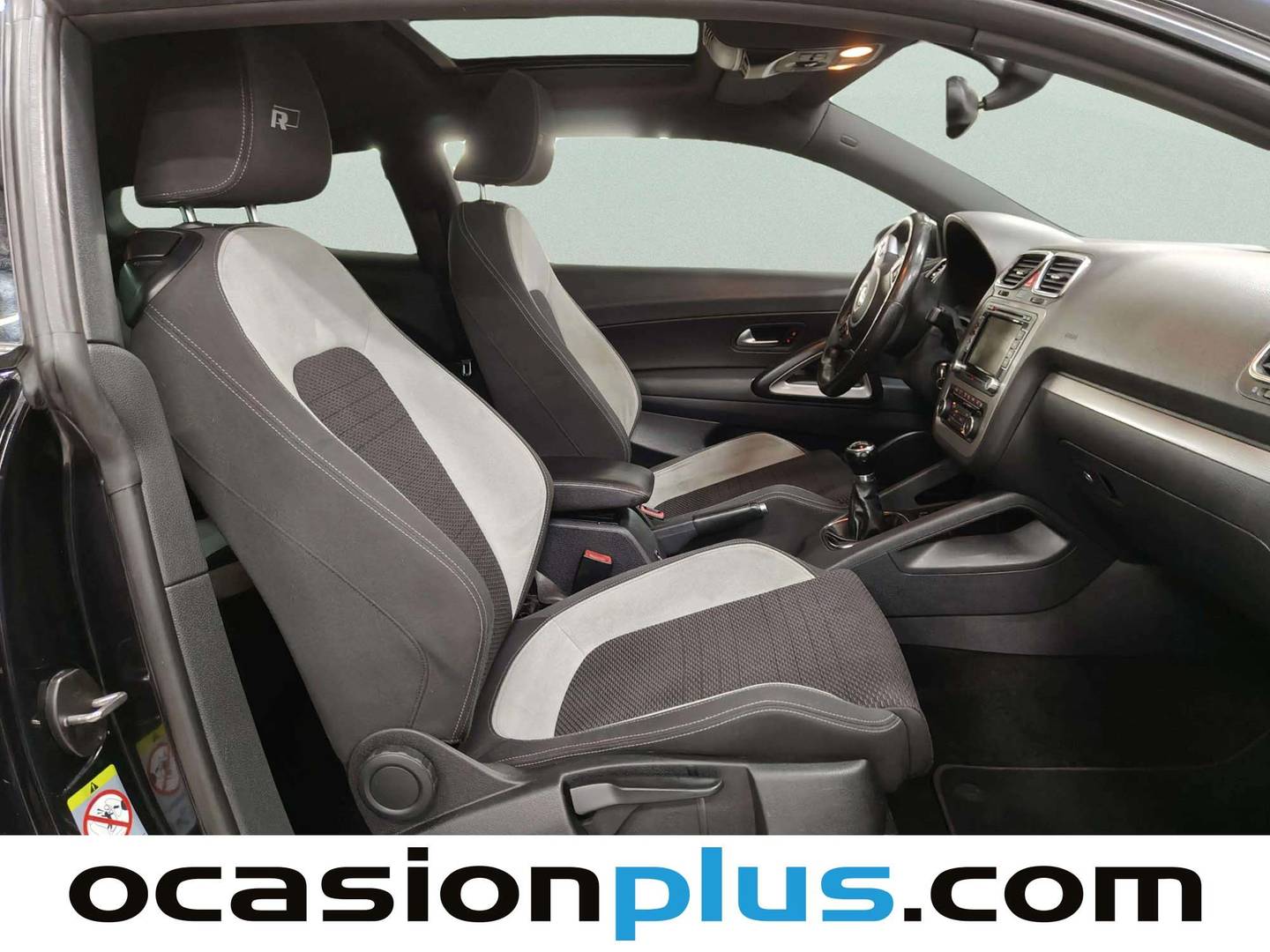 Foto Volkswagen Scirocco Volkswagen Scirocco 2.0 TDI BMT  Pack R-line (140 CV)