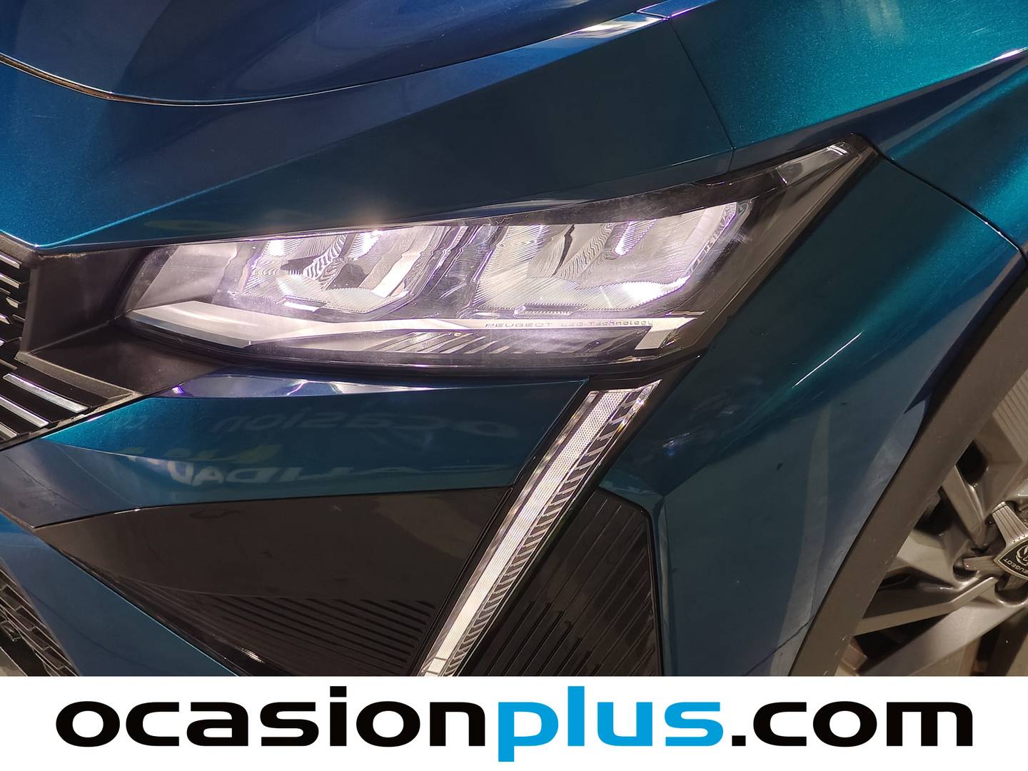 Acabados Peugeot 408 Peugeot 408 Allure Hybrid 145 eDCS6 (145 CV)
