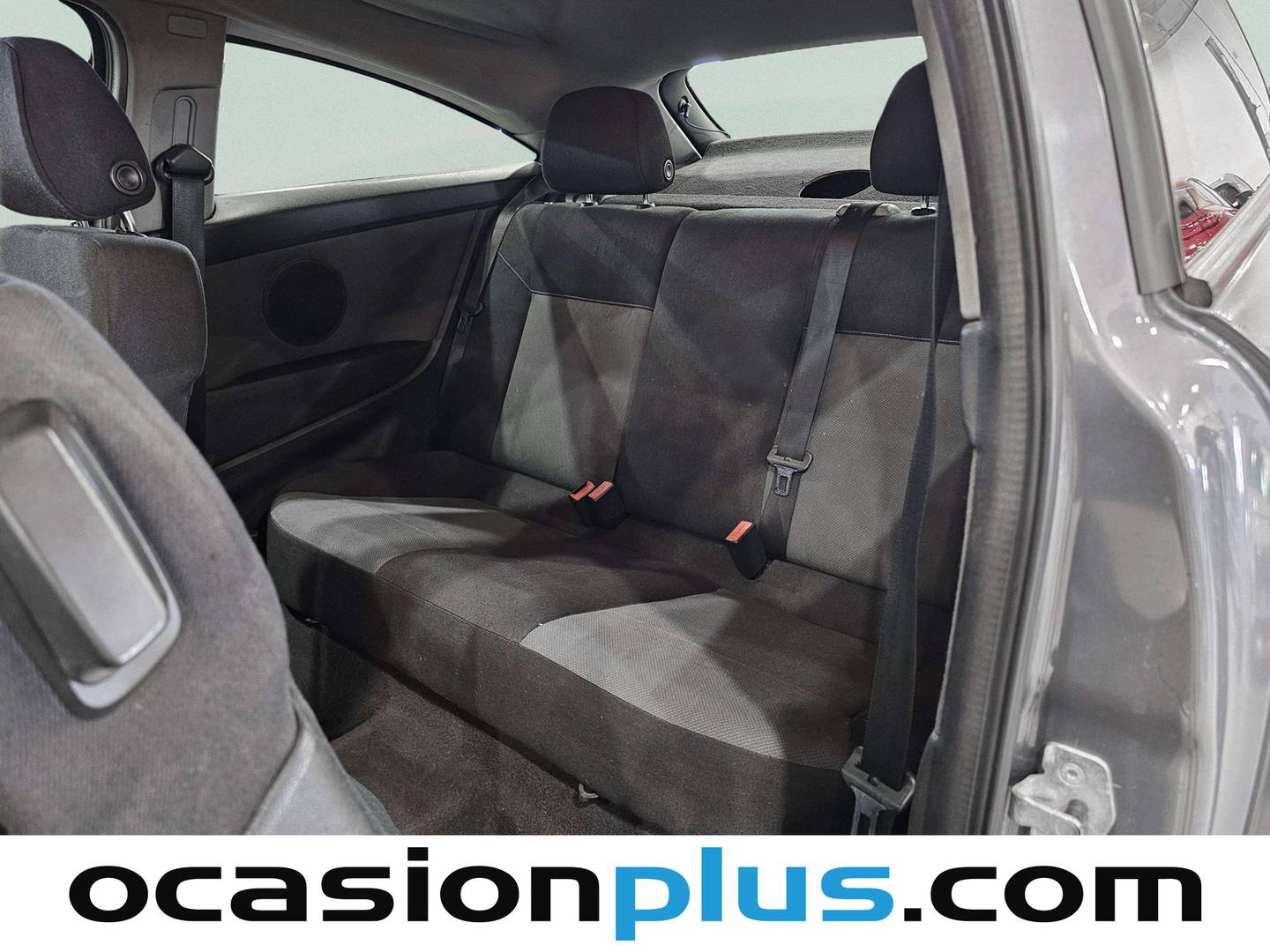Foto asientos traseros Opel Astra Opel Astra 1.9 CDTI GTC Enjoy (120 CV)