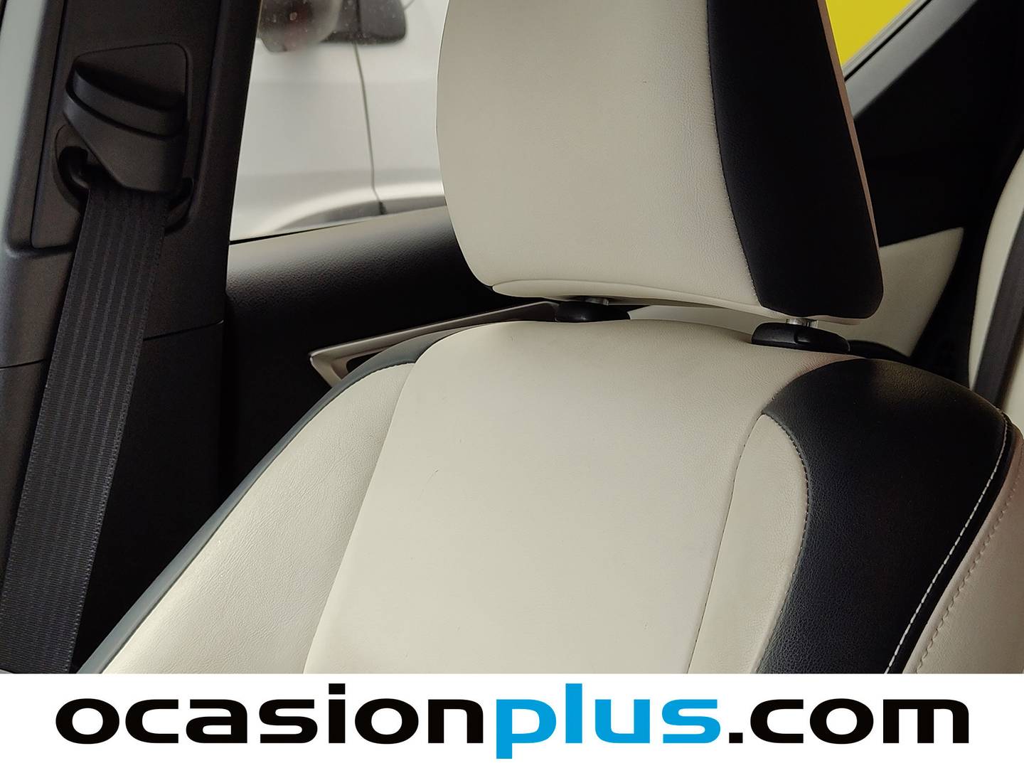 Accesorios del Lexus CT Lexus CT CT 200h F-Sport + Cuero (136 CV)