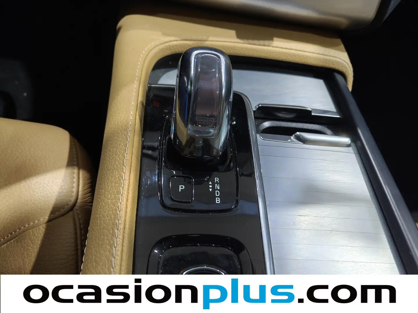 Foto Volvo XC90 Volvo XC90 T8 Momentum AWD Auto (390 CV) 7 Plazas