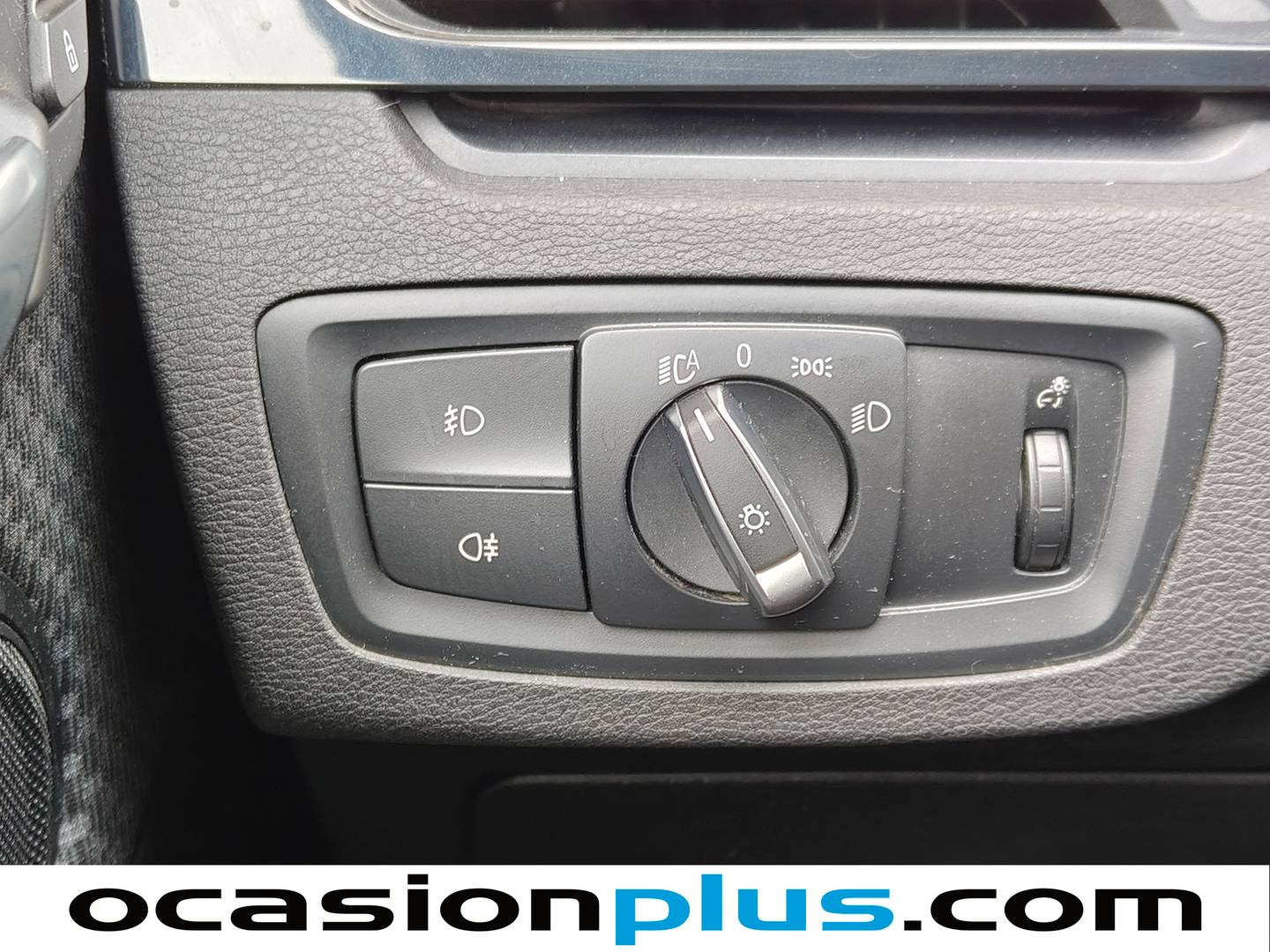 Extras y acabados del BMW X1 BMW X1 xDrive18d (150 CV)