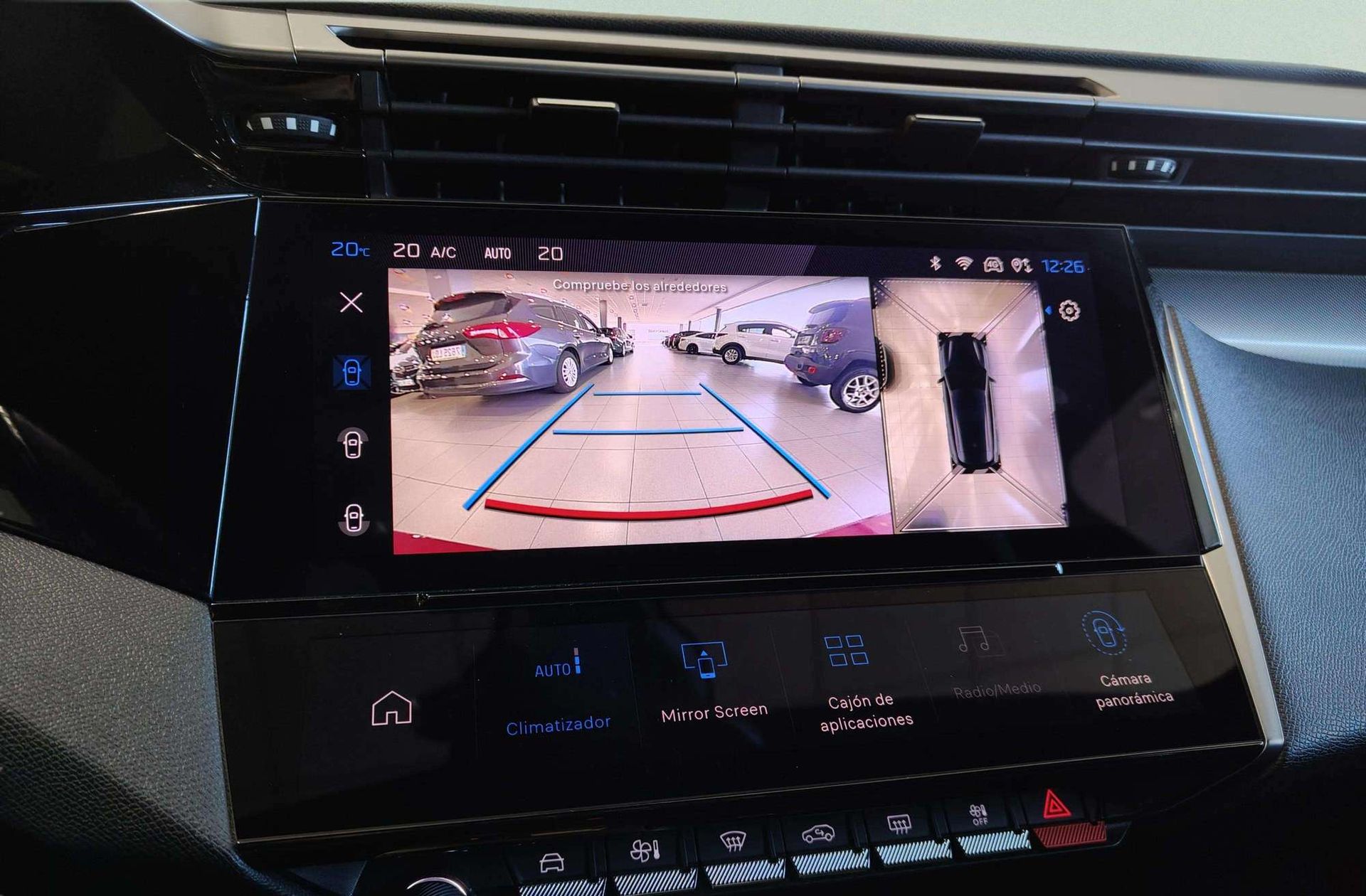 Peugeot 308 SW Hybrid 225 GT eEAT8 - foto 12