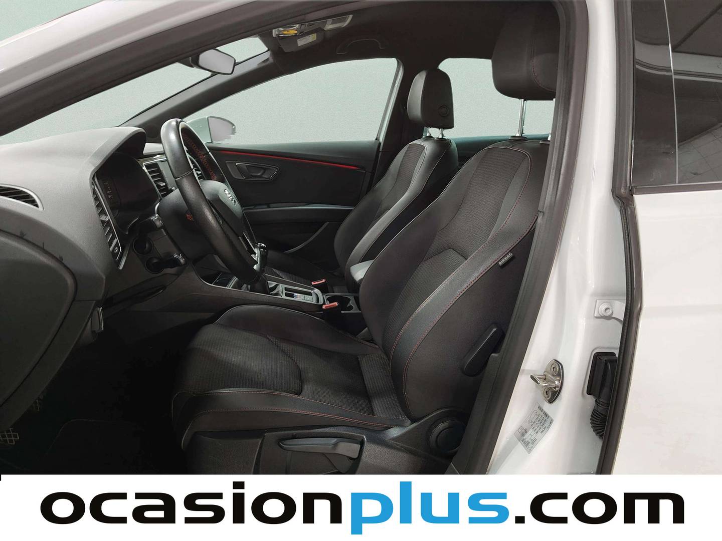 Foto asientos delanteros Seat León Seat León 1.5 TSI S&S FR (150 CV)