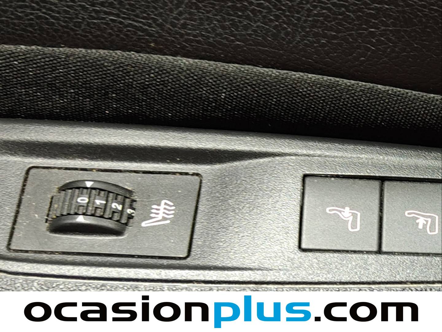 Extras y acabados del Citroën DS5 Citroen DS5 e-HDI Design CMP (112 CV)