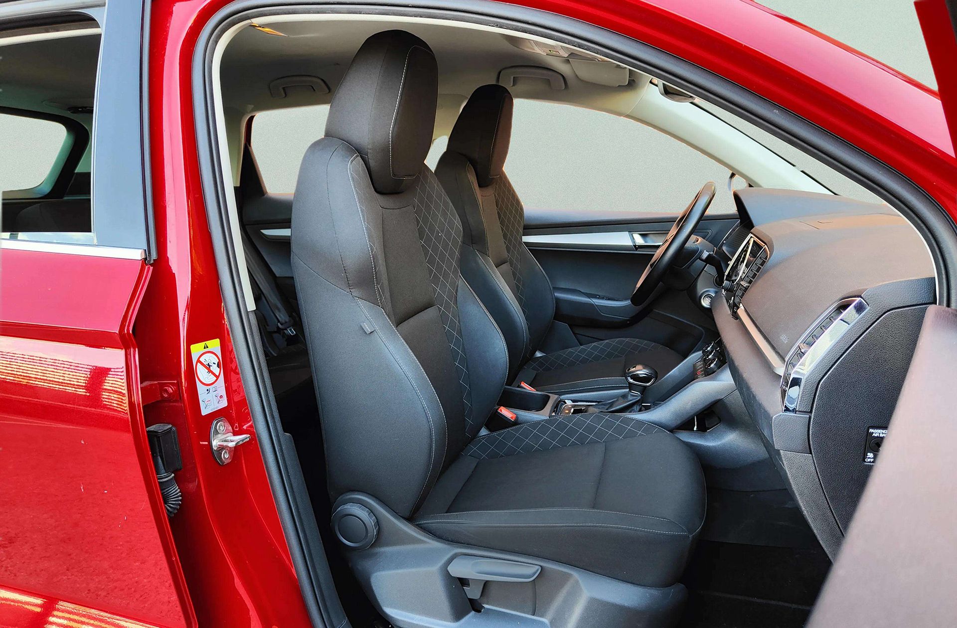 Škoda Karoq 1.5 TSI ACT Ambition DSG - foto 21