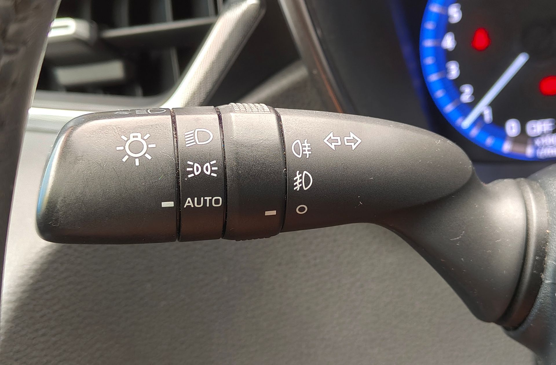 Toyota Corolla Touring Sports 180H Feel! E-CVT - foto 29