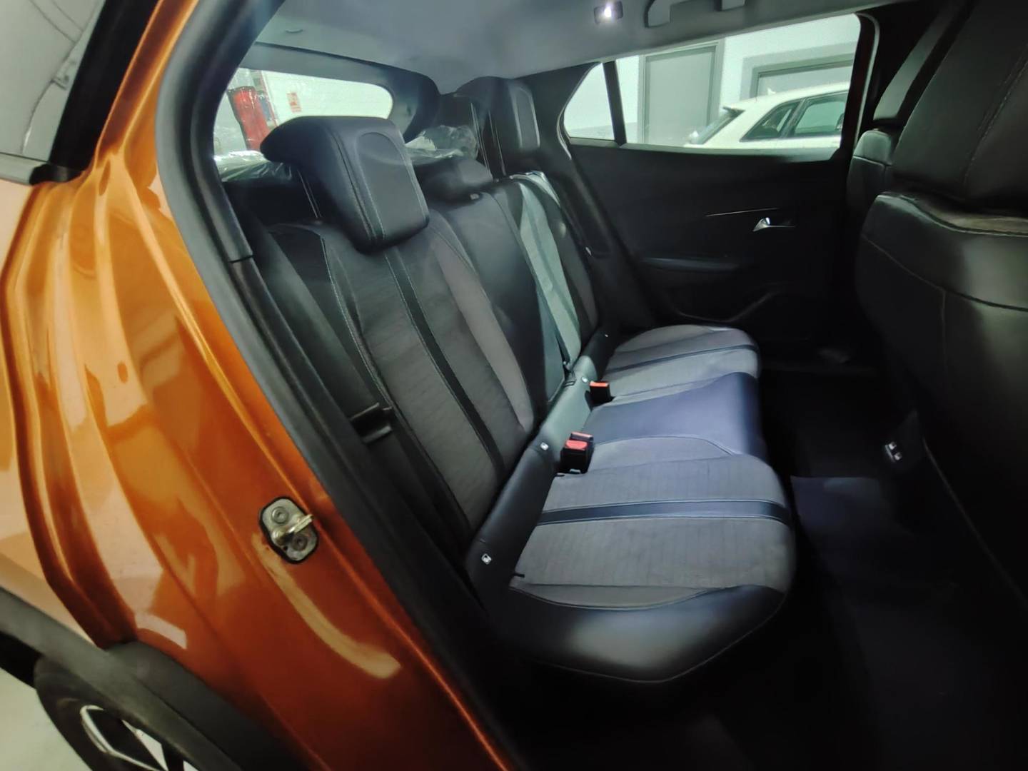 Peugeot 2008 Peugeot 2008 PureTech 130 S&S Allure Pack (130 CV) manual