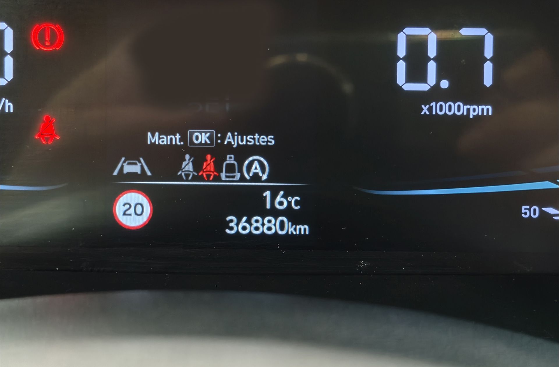 Hyundai i10 1.0 Klass - foto 9
