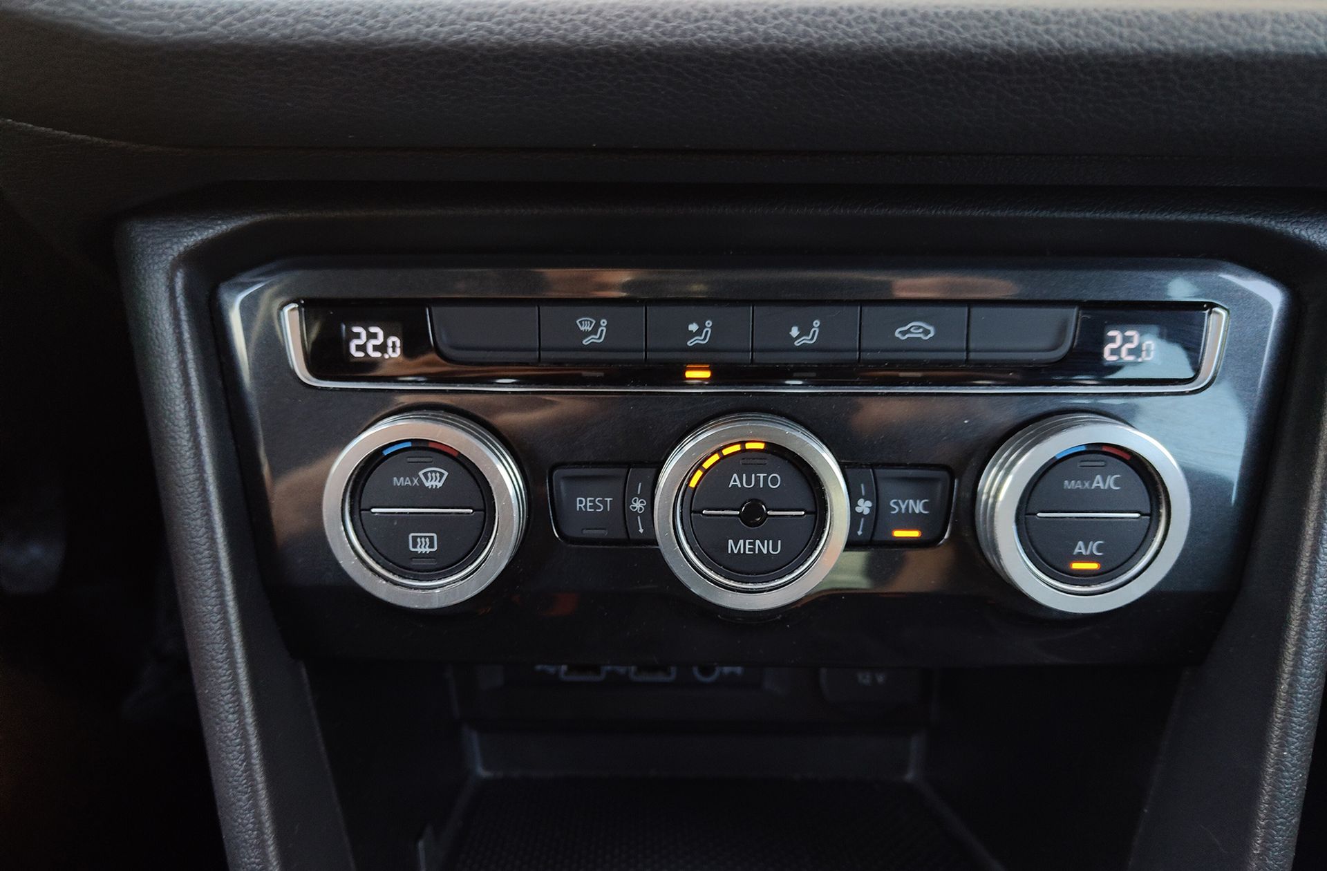 Volkswagen Tiguan Advance 2.0 TDI - foto 34