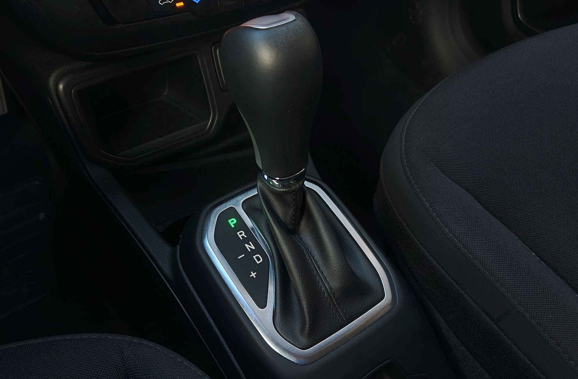 Jeep Renegade eHybrid 1.5 Limited ATX - foto 5