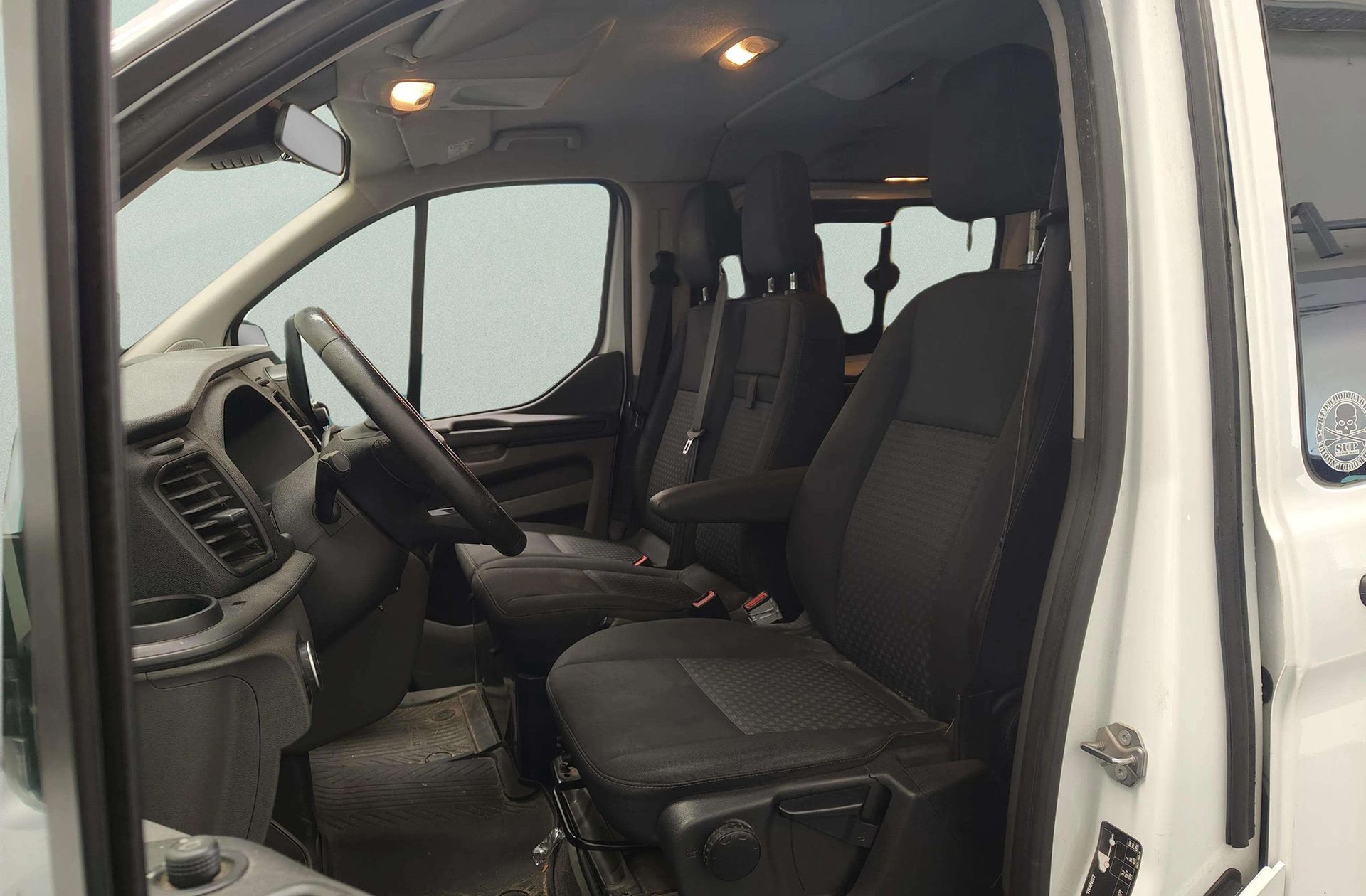 Ford Transit Custom Kombi 2.0 TDCi 320 L1 Trend 9 plazas - foto 11