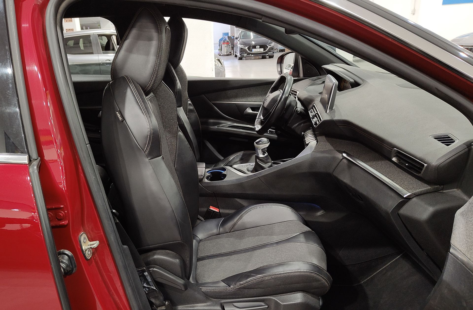 Peugeot 3008 BlueHDi 150 GT Line - foto 22