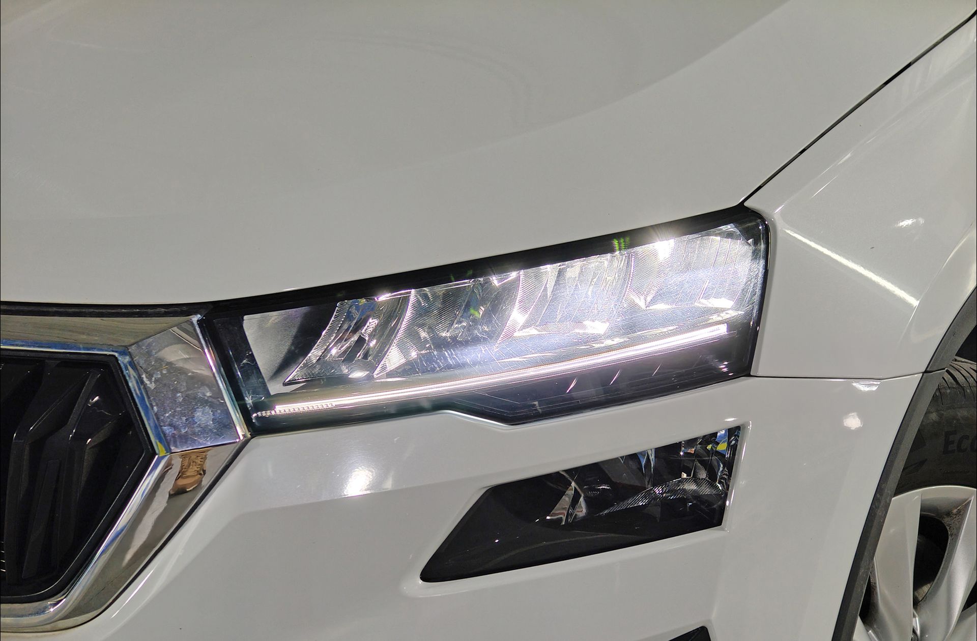 Škoda Karoq 2.0 TDI Selection - foto 17