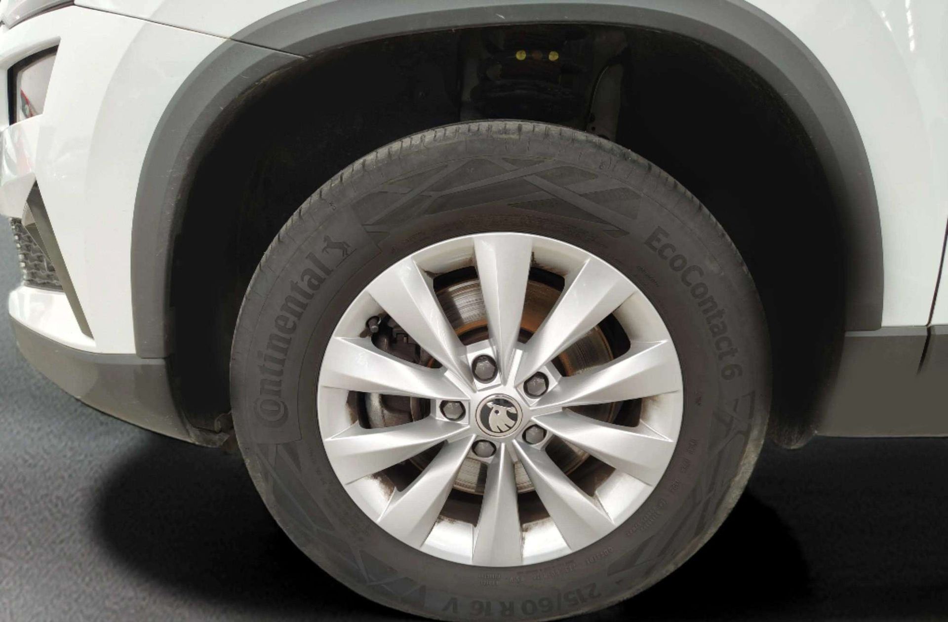 Škoda Karoq 2.0 TDI Selection - foto 36