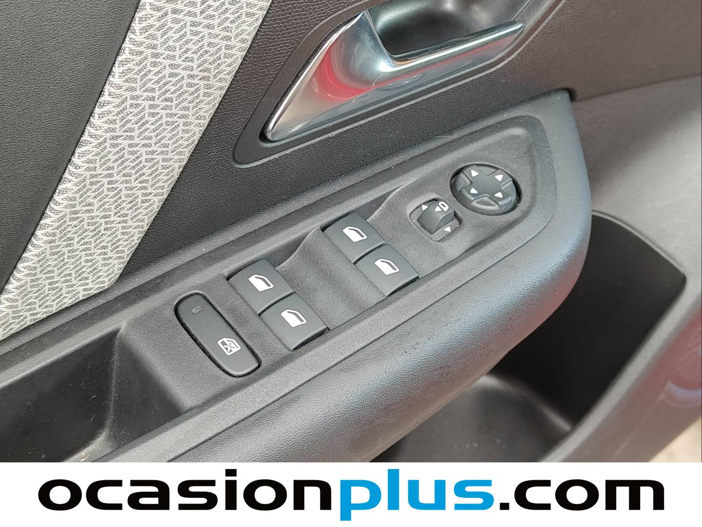 Foto Citroën C4 X Citroen C4 X PureTech 130 S&S Plus EAT8 (131 CV)