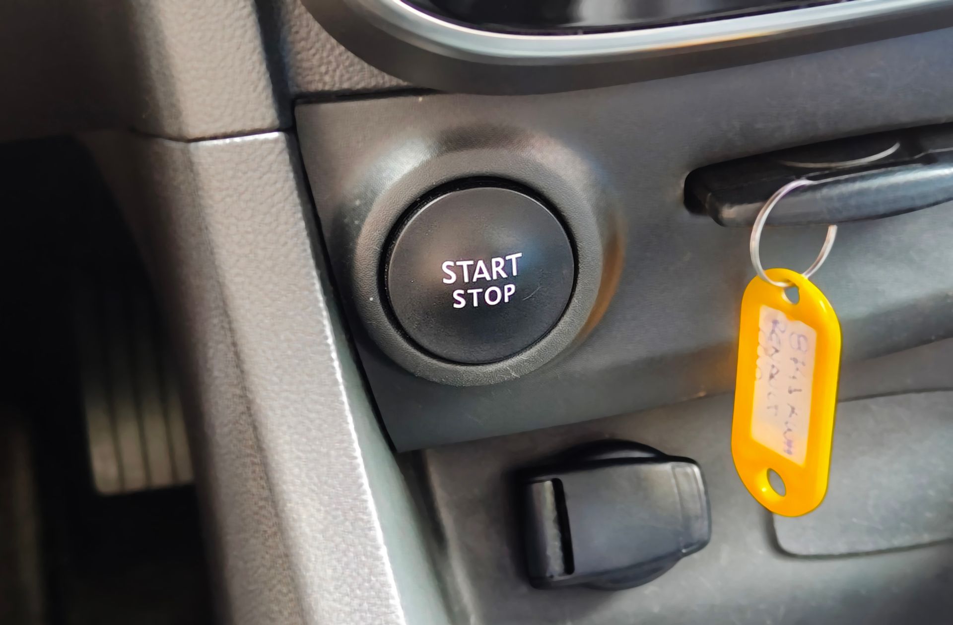 Renault Clio Limited TCe - foto 32