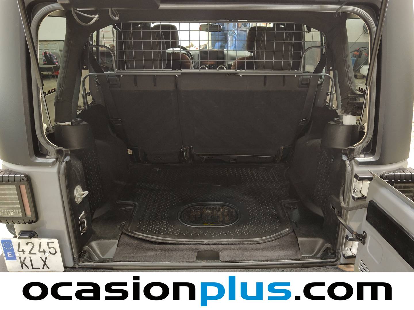 Fotos maletero Jeep Wrangler Unlimited Jeep Wrangler Unlimited 2.8 CRD Rubicon Auto (200 CV)
