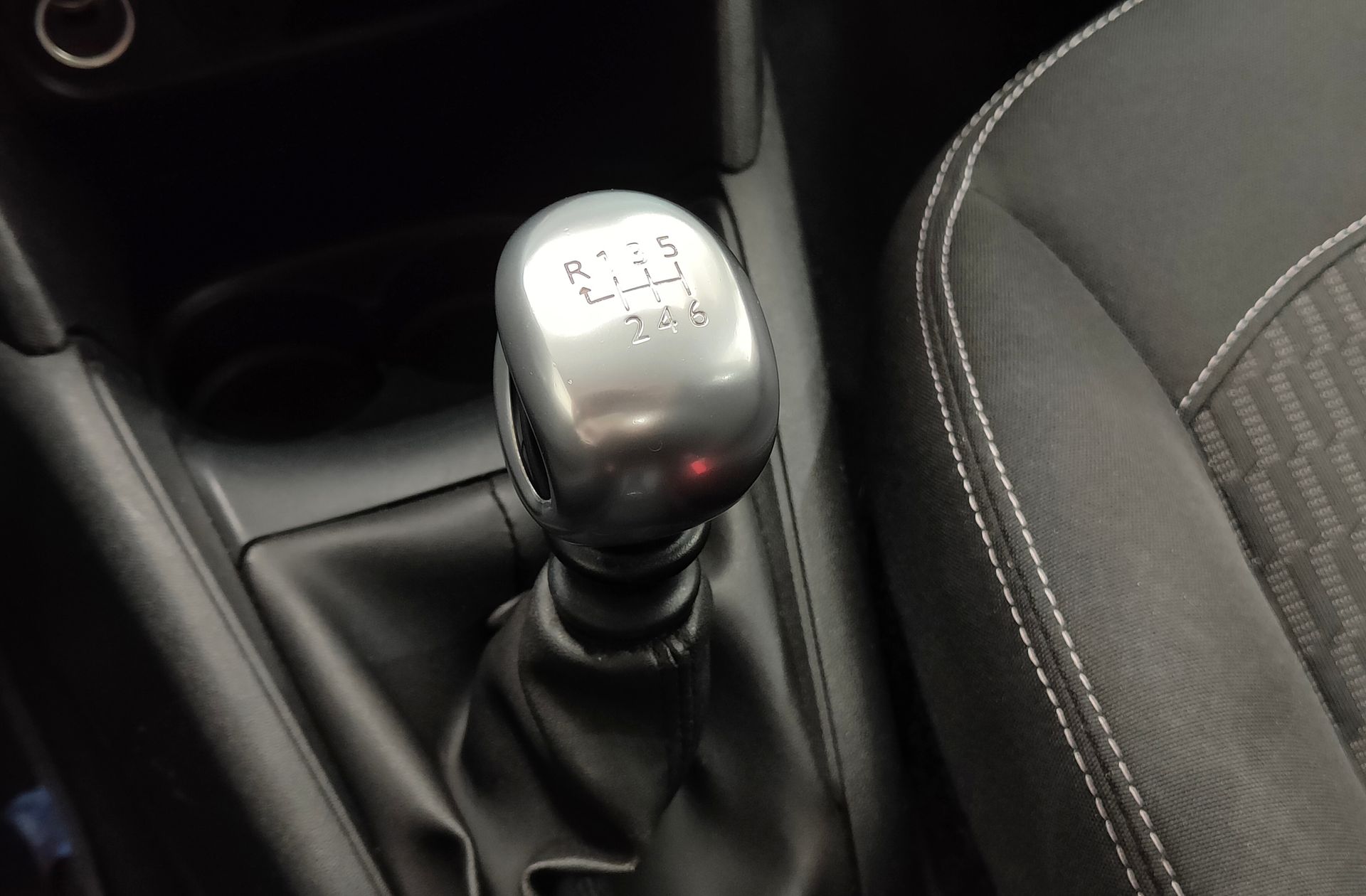 Peugeot 208 BlueHDi 100 Active - foto 5