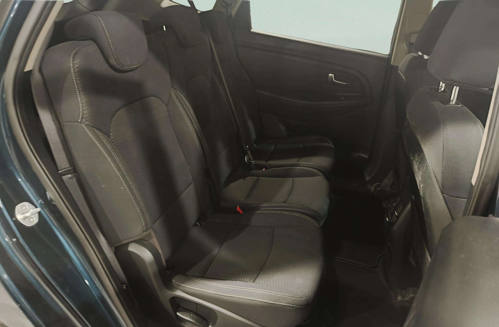 Kia Carens 1.6 GDi Concept - foto 16
