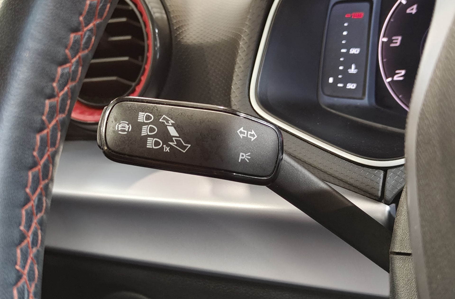 SEAT Arona 1.5 TSI FR XL DSG - foto 27