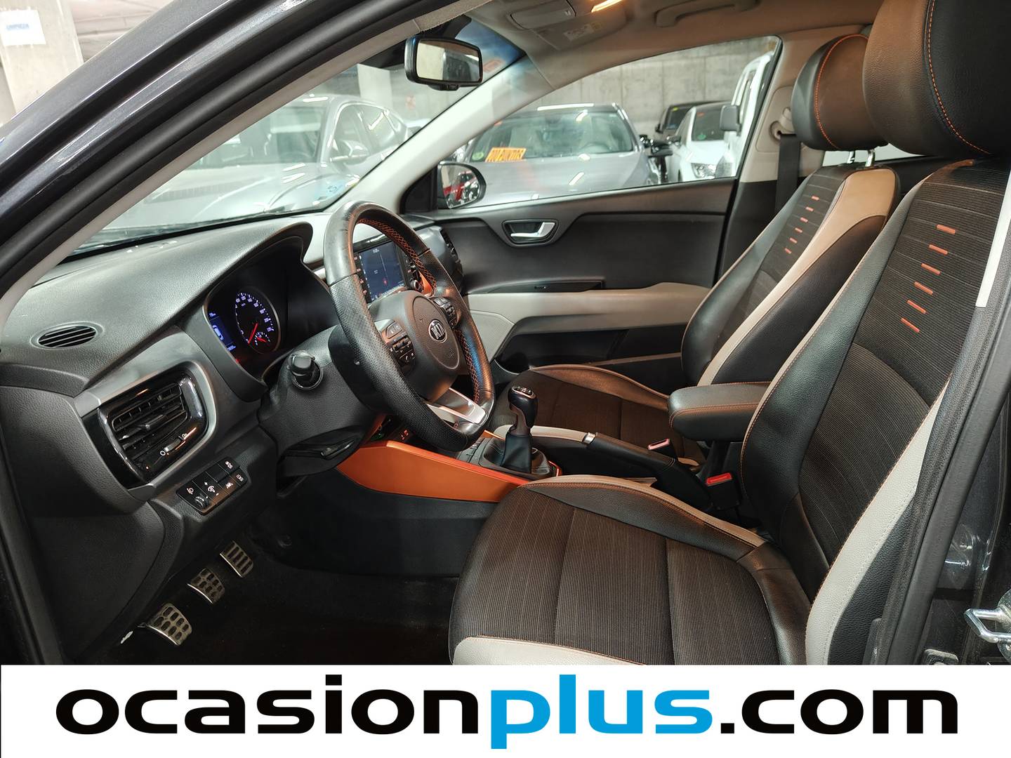 Foto asientos delanteros KIA Stonic KIA Stonic 1.0 T-GDi Eco-Dynamic Tech (120 CV)