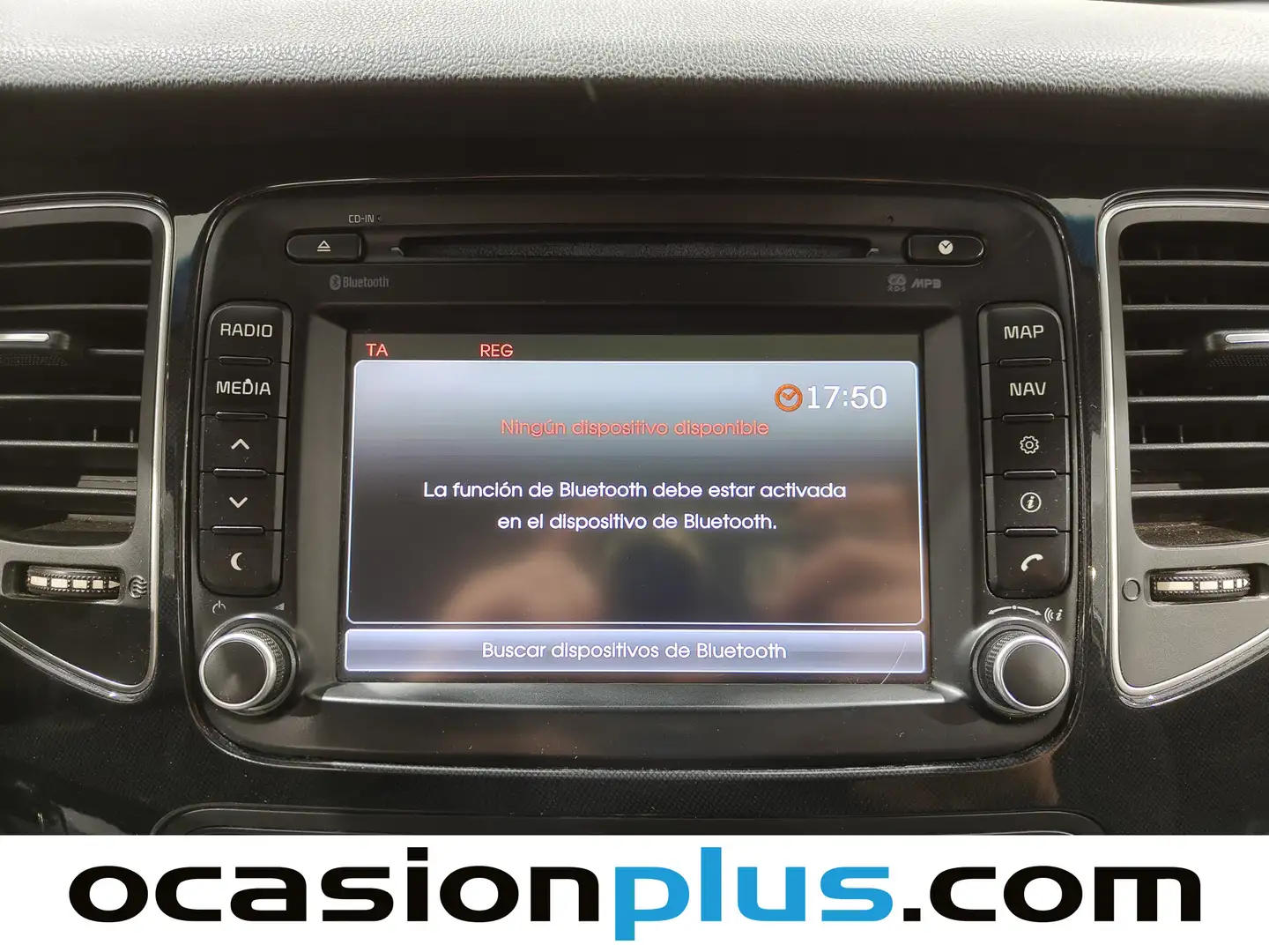 Foto KIA Carens Kia Carens 1.7 CRDi VGT UEFA Euro2016 Eco-Dynamic (115 CV) 7 Plazas