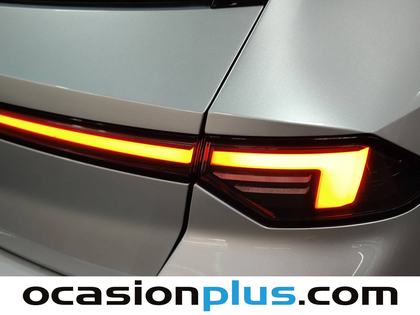 Foto Opel Astra Opel Astra 1.2 Turbo XHT GS (130 CV)