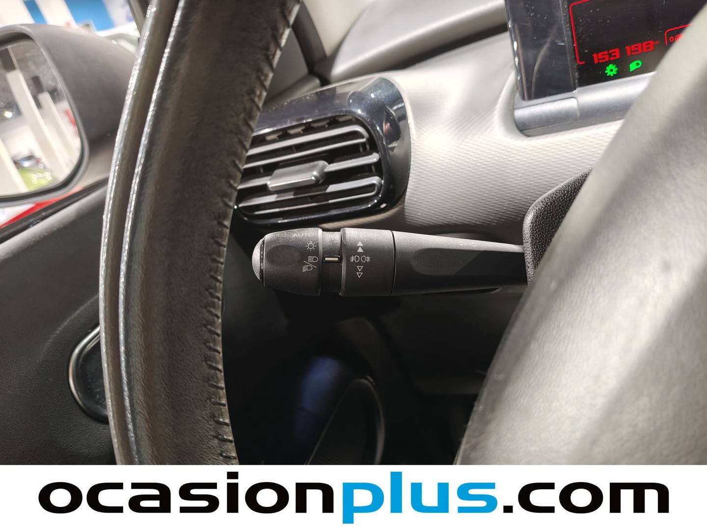 Equipamiento del Citroën C4 Cactus Citroën C4 Cactus BlueHDi 100 Feel Edition (100 CV)