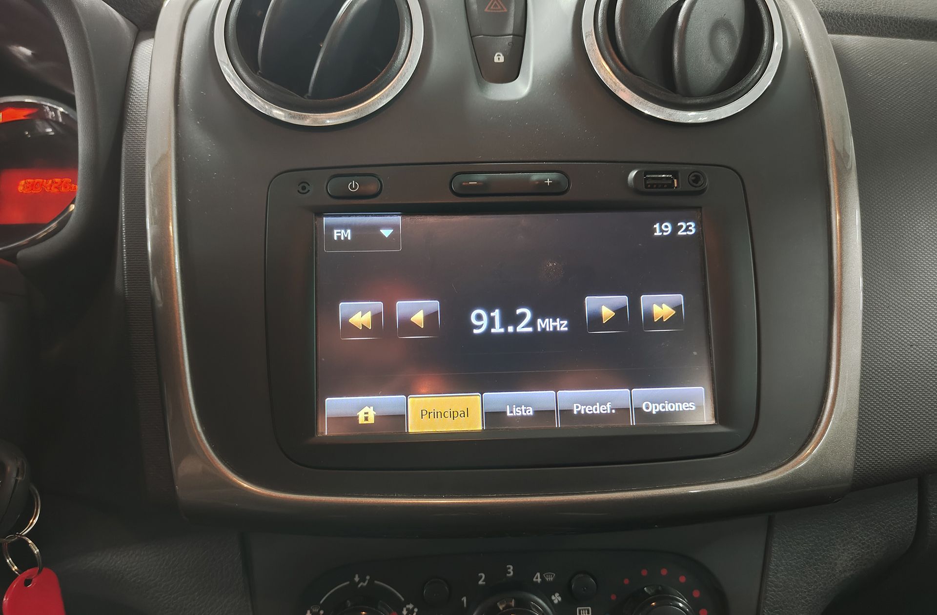 Dacia Sandero Stepway TCe - foto 23