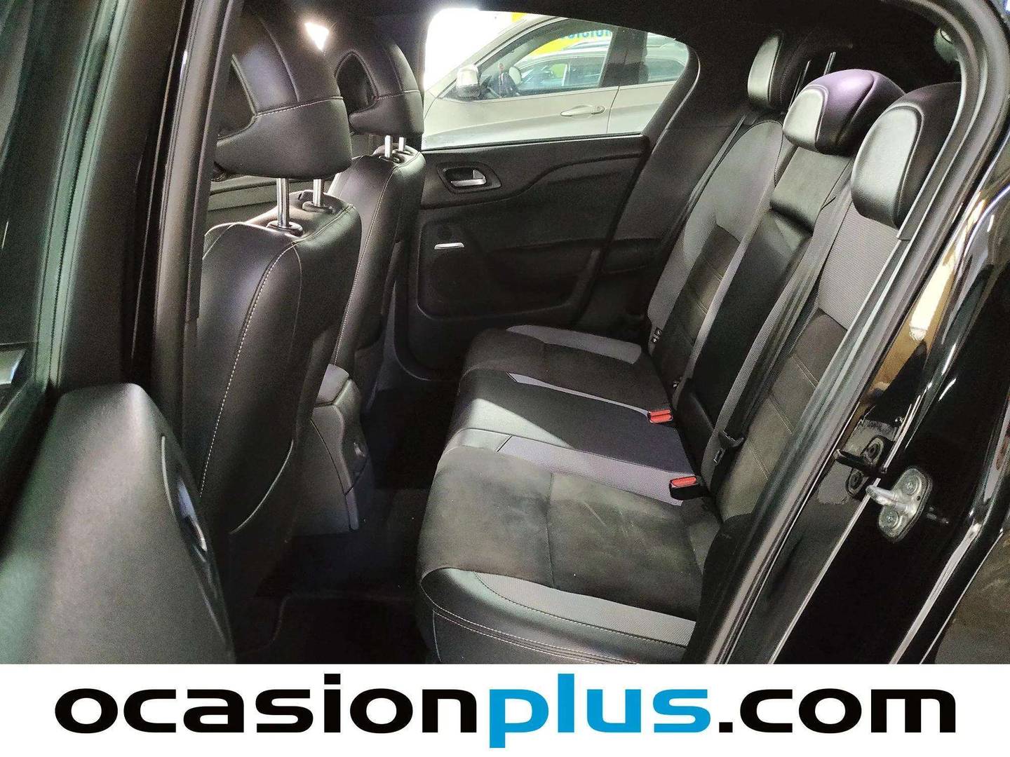 Foto asientos traseros DS DS 4 DS DS4 1.6 BlueHDi S&S Style (120 CV)