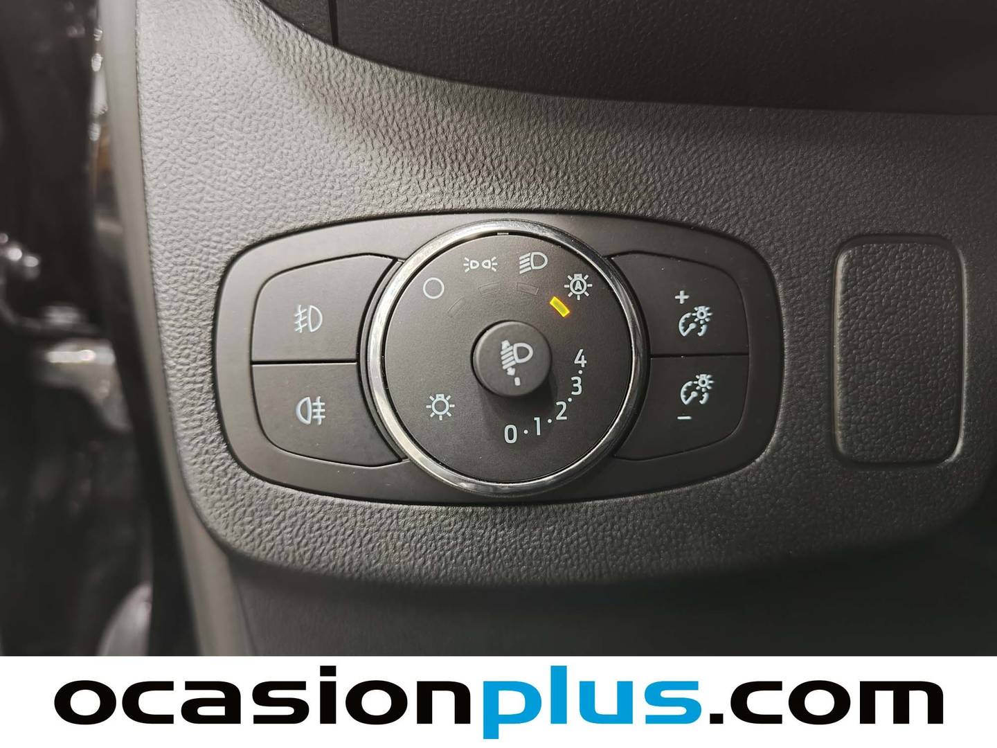 Foto Ford Puma Ford Puma 1.0 EcoBoost MHEV ST-Line X Auto  (155 CV)