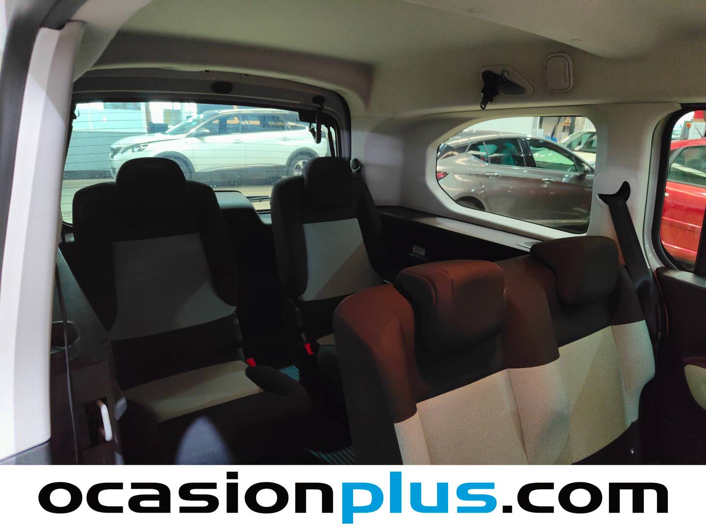 Foto asientos delanteros Citroën Berlingo Citroën Berlingo Combi BlueHDi 100 Talla XL Feel (100 CV) 7 PLAZAS