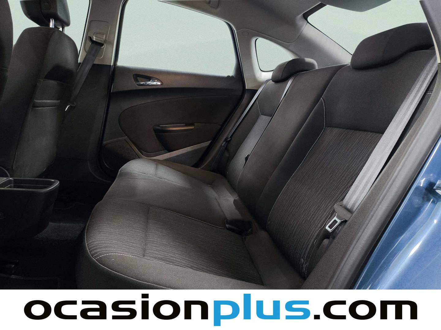 Foto asientos traseros Opel Astra Opel Astra 1.6 Sedan Selective (115 CV)
