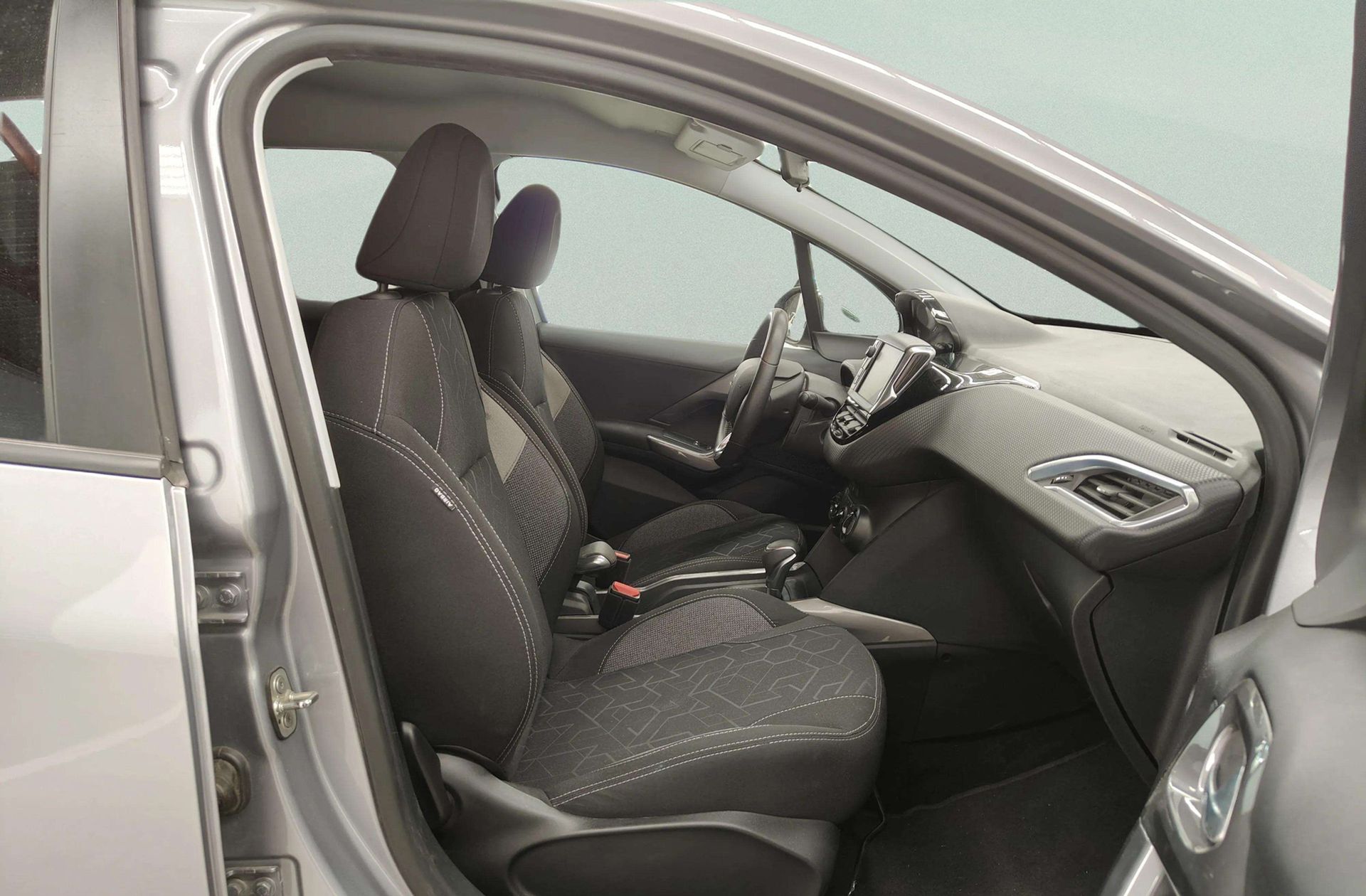 Peugeot 2008 PureTech 110 Style EAT6 - foto 18