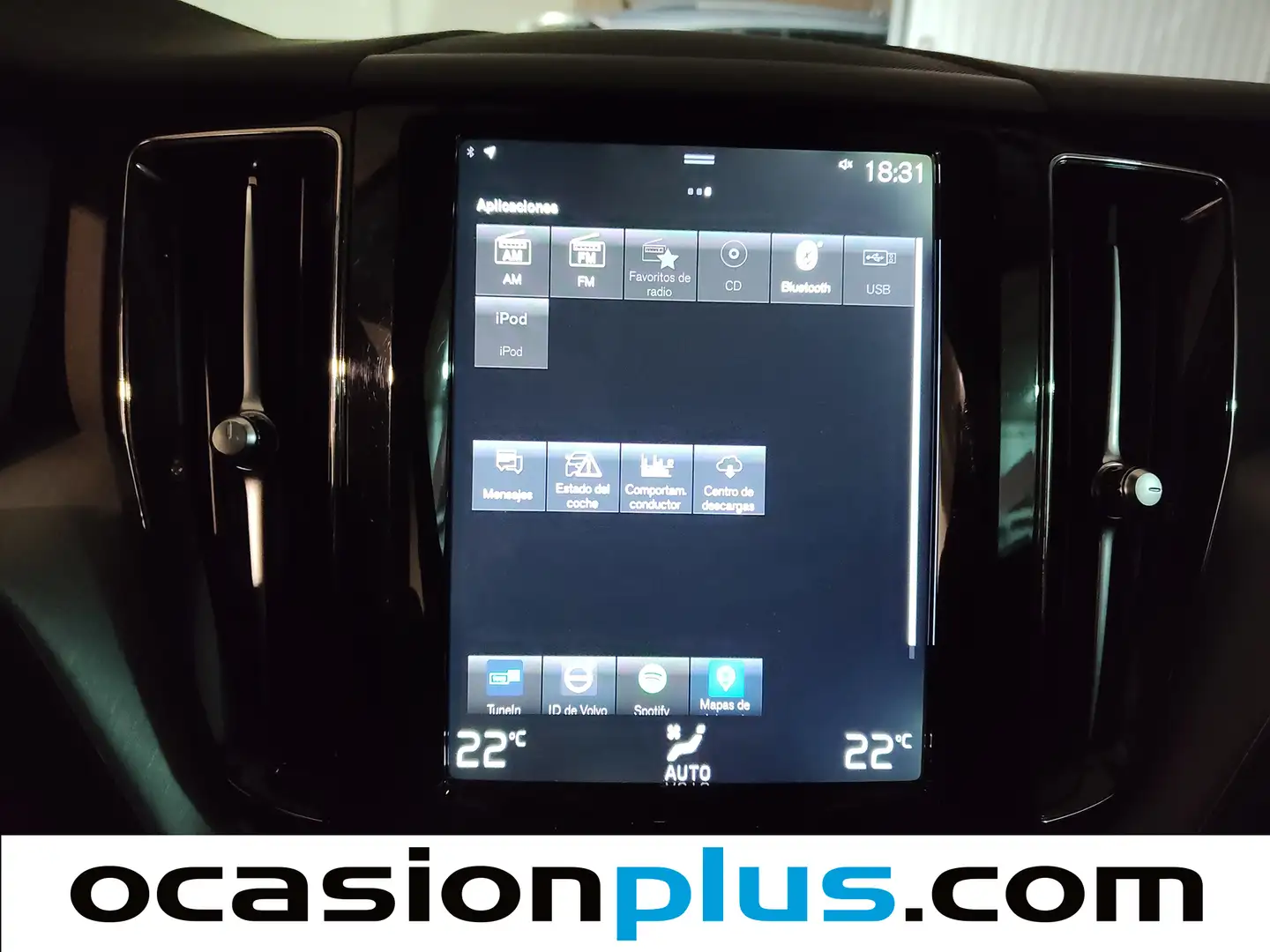 Foto Volvo XC60 Volvo XC60 D4 Momentum AWD Auto (190 CV)