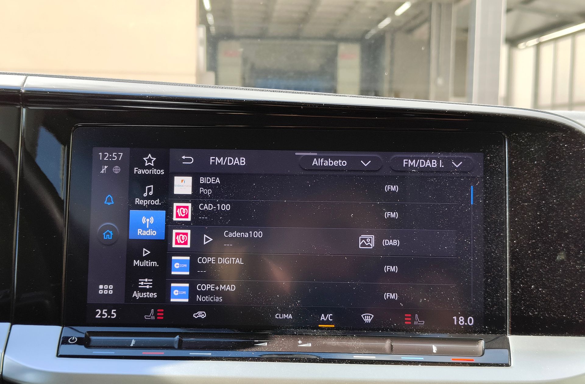 Ford Grand Tourneo Connect 2.0 EcoBlue Titanium 7 plazas - foto 35